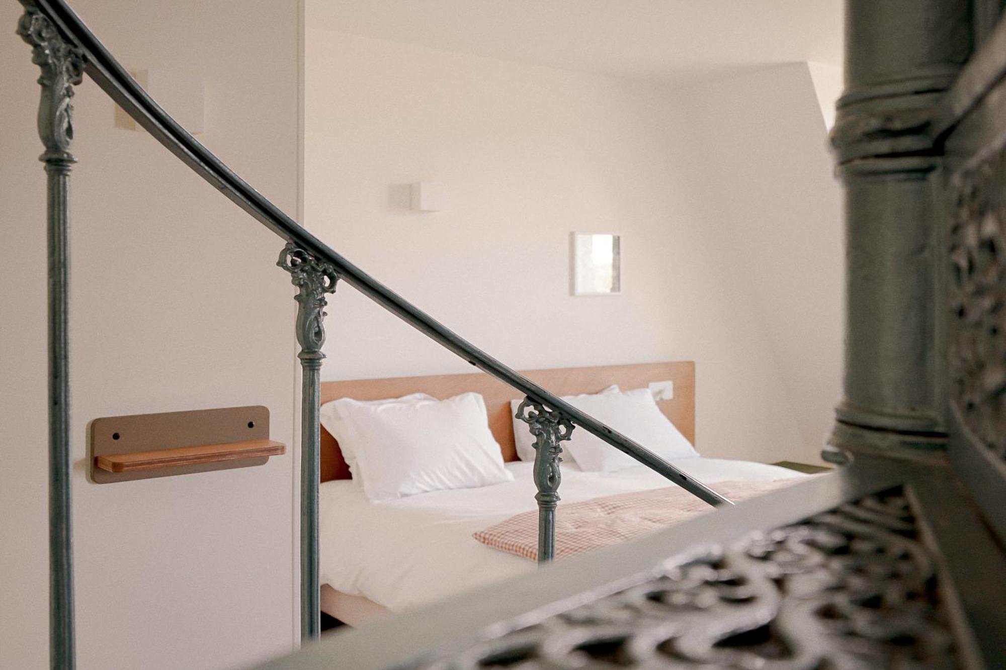 Alfred Hotels 贡比涅 外观 照片