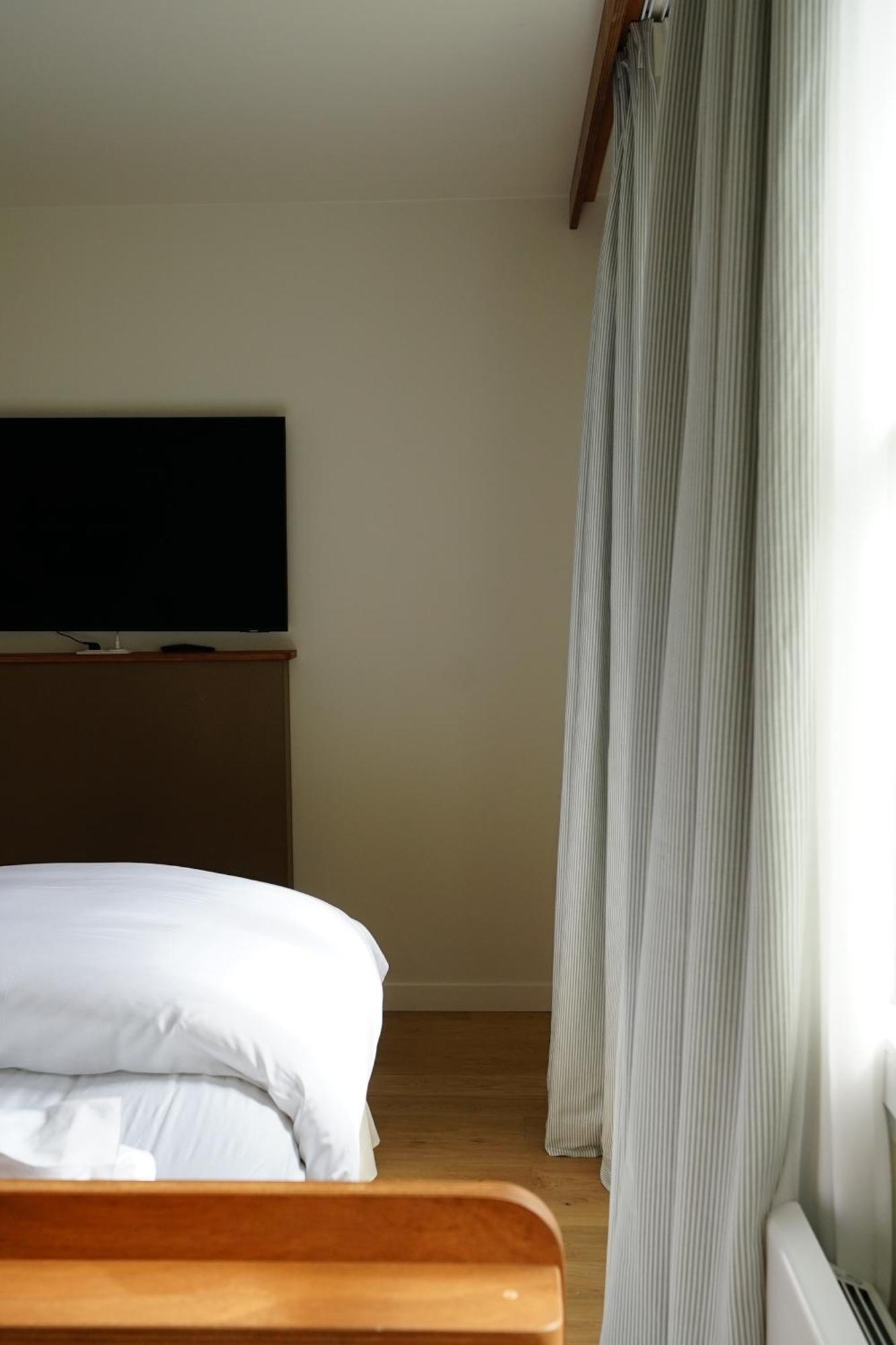 Alfred Hotels 贡比涅 外观 照片